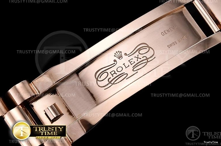 0322 RDD0219H – DayDate 36mm ComfortFit 694